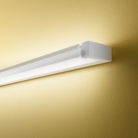 SWAY Nástěnné svítidlo s otočnou clonou k zrcadlu, těleso hliník, povrch bílá, nebo černá, difuzor plast opál, LED 17W, 23W, 35W, přepínatelná CCT teplota teplá 300K, neutrální 4000K, denní 6000K, Ra80, 230V, IP20, rozměry dle typu