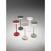 SOAP Stolní lampa na baterie, těleso kov a plast, bílá/tm. šedá/černá/červená/písková/šedozelená, dif plast opál, LED 2W, 188lm, teplá 3000K, dotyk stmív., IP44, tř.3, rozměry d=110mm, h=260mm, nabíjecí baterie 3,7V.