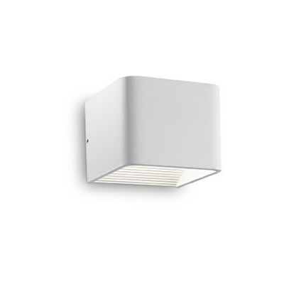CLICK Přisazené nástěnné svítidlo, těleso hliník, tvar čtverec, povrch bílý mat, reflektor uvnitř, LED 12x0,5x5W, 680lm, 230V, tř.1, IP20, rozměry š=200mm, v=80mm, h=100mm, svítí nahoru/dolů