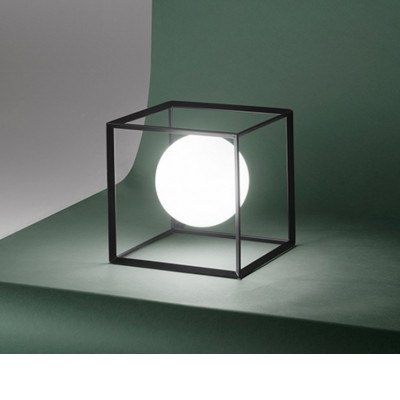 CUBE Stolní lampa,  těleso kov, povrch černá/zlatá, difuzor sklo opál, pro žárovku 1x28W, G9, 230V, IP20, rozměry 150x150x150mm.