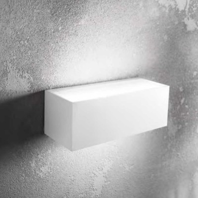 STEP Venkovní nástěnné svítidlo, těleso hliník, povrch grafitově černá/bílá, difuzor plast opál, pro žárovku 2x40W, E14, 230V, IP44, rozměry dle typu, svítí nahoru/dolů.
