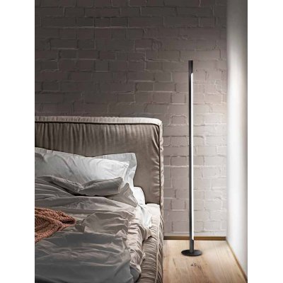 STICK Stojací lampa, těleso kov, povrch černá mat, difuzor plast opál, LED 25W, 1600lm, teplá 3000K, 230V, stmívatelné, IP20, rozměry d=180mm, h=1400mm.