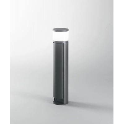 MONOCLE Sloupkové svítidlo, těleso hliník, povrch černá grafitová, difuzor plast opál, pro žárovku 1x10W, G9, 230V, IP44, rozměry d=105mm, h=480mm, 2 skryté zásuvky 230V, 1500W