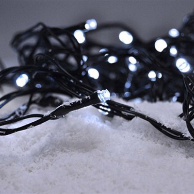 20xLED bílá, na baterie 2xAA, IP20, 3m VÝPRODEJ Vánoční řetěz na stromeček 20xLED, studená denní, délka svítící části 3m,  rozteč LED 15cm, svítí stále, napájení 3xAA baterie, přívod 0,3m