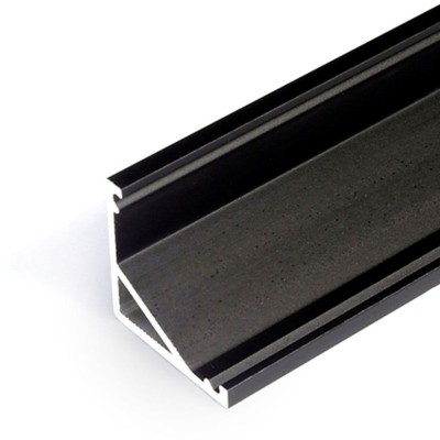 SUPINA C Přisazený, rohový profil pro LED pásky, sklon 60° nebo 30°, materiál hliník, povrch černý, max šířka LED pásků w=12mm, rozměry 16,5x16,5mm, l=3000mm